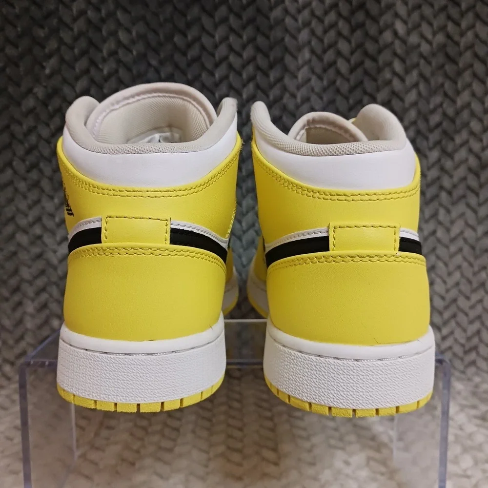 Air Jordan 1 Retro Mid SE GS Dynamic Yellow Floral Rose Patch Shoes Size 4.5Y